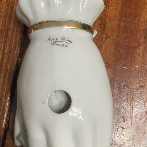 Vintage THAMES CHINA Pink & Gold Floral Porcelain Hand Ring/Pins/Trinket - Picture 3 of 7